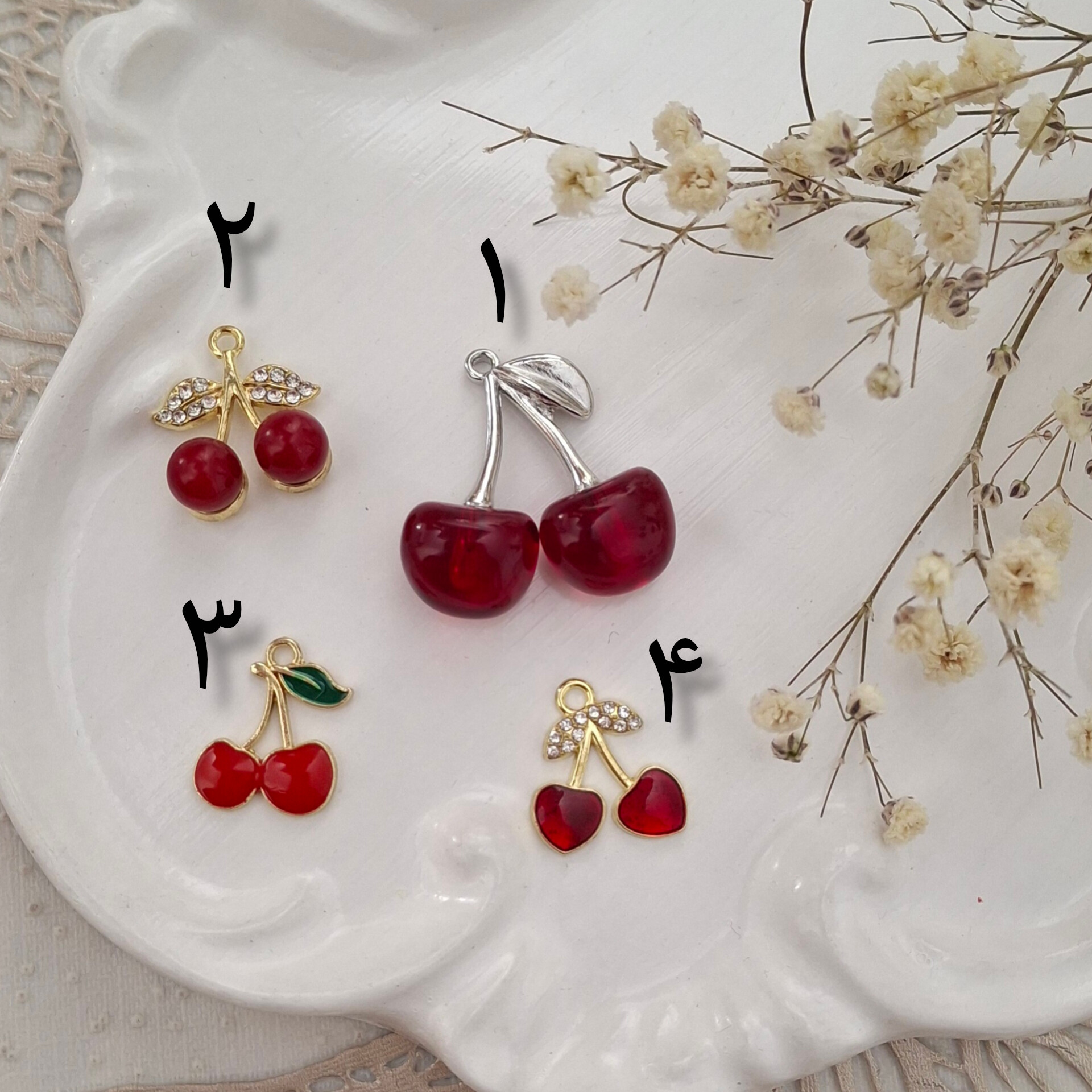 پلاک آویزی آلبالو  (فروش بصورت دونه ای)