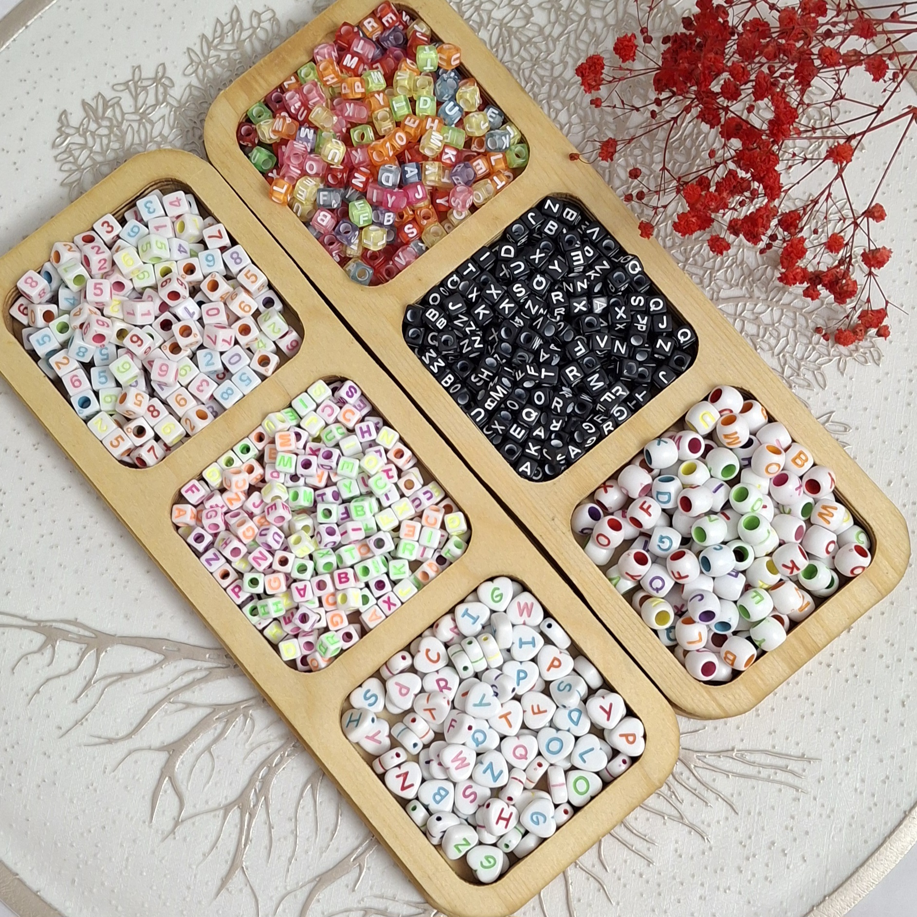 مهره حروف لاتین(فروش بصورت بسته ۱۵ گرمی)